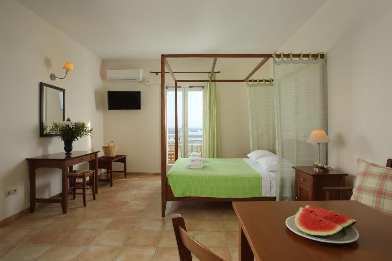 Aeolos Hotel Koufonisia Buitenkant foto