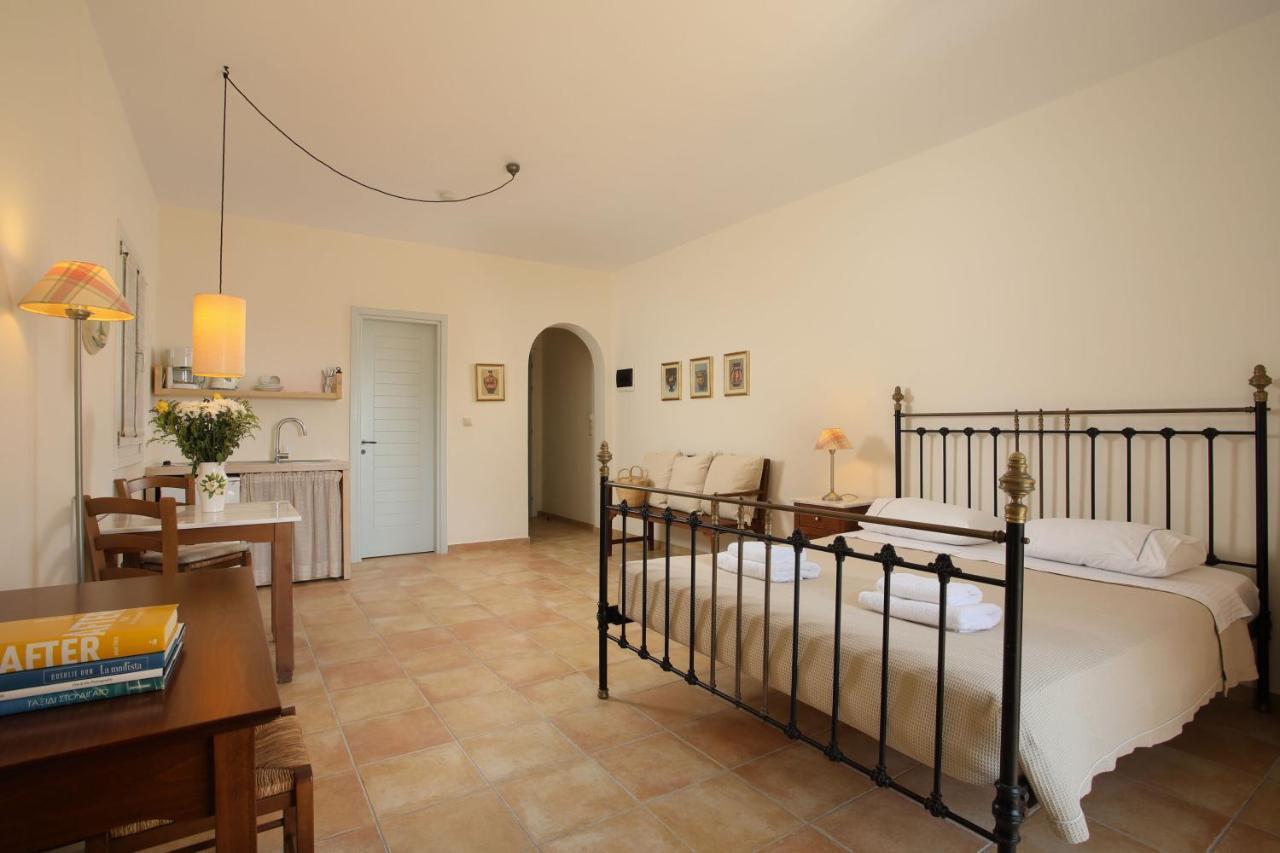 Aeolos Hotel Koufonisia Buitenkant foto